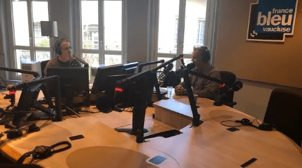 Interview De Philippe Caubère Au Micro de France Bleu Vaucluse et Nostaglie.