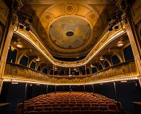 Les Lettres de mon moulin mises en scène et jouées par Philippe Caubère au Théâtre François Ponsard à Vienne en 2022.