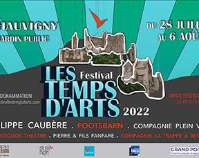 Spectacle Les Étoiles, troisième soirée des Lettres de mon moulin mises en scène et jouées par Philippe Caubère au Festival Les Temps d'Arts à Chauvigny en 2022.